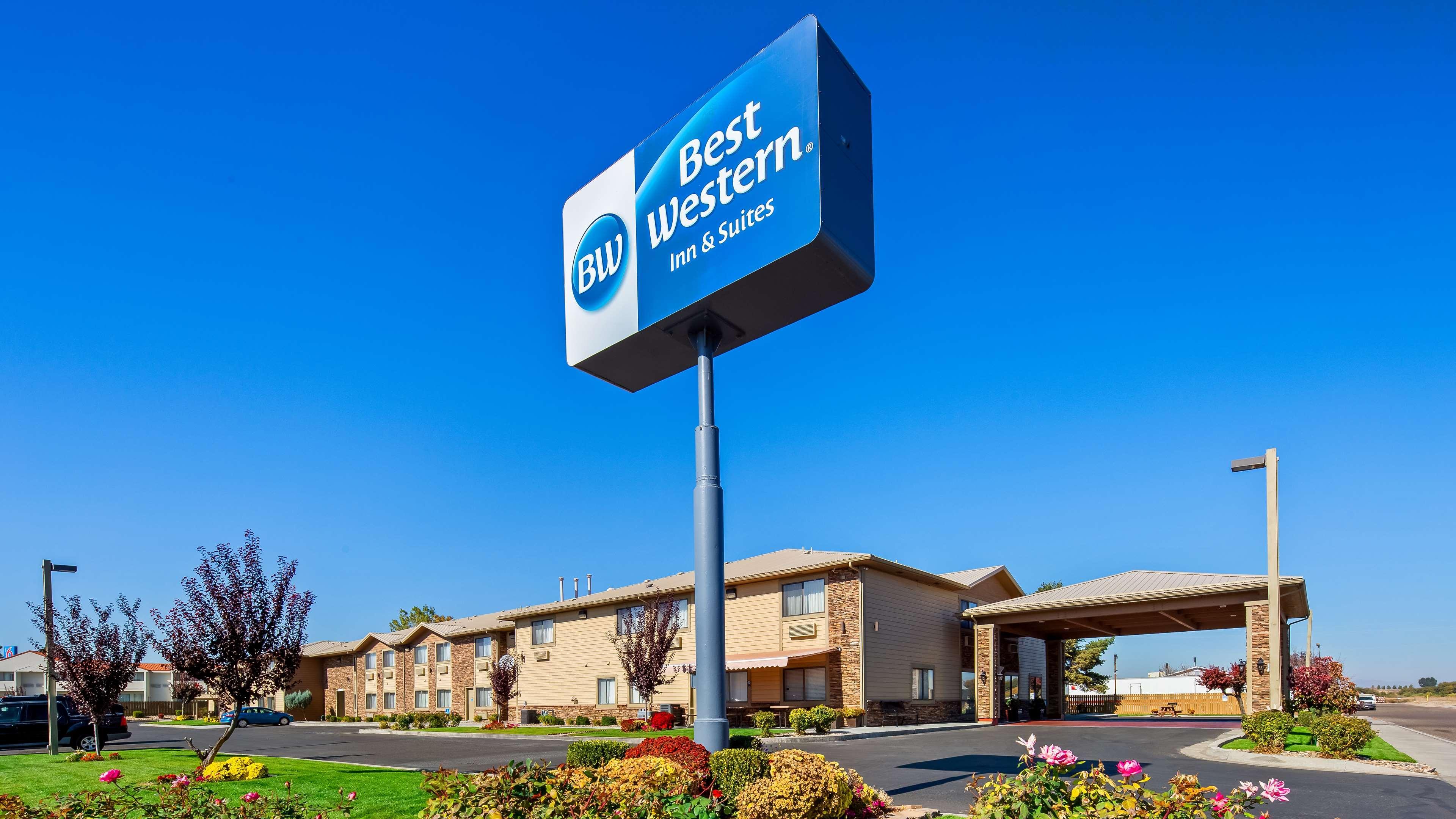 Best Western Inn & Suites Ontario Exterior photo